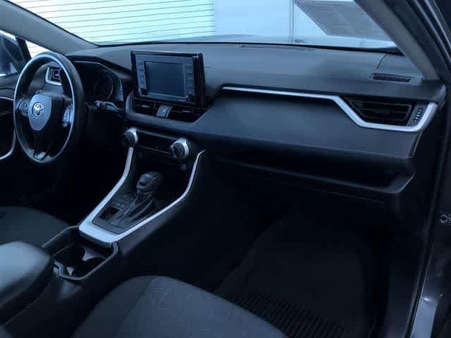 Thumbnail: 2020 Toyota RAV4 - 23