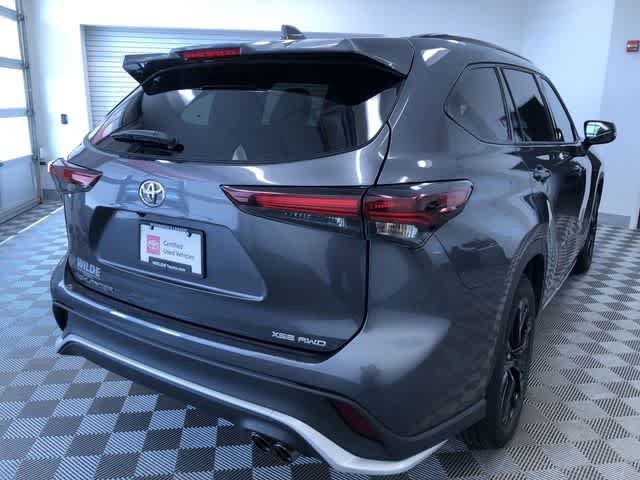 Thumbnail: 2025 Toyota Highlander - 33