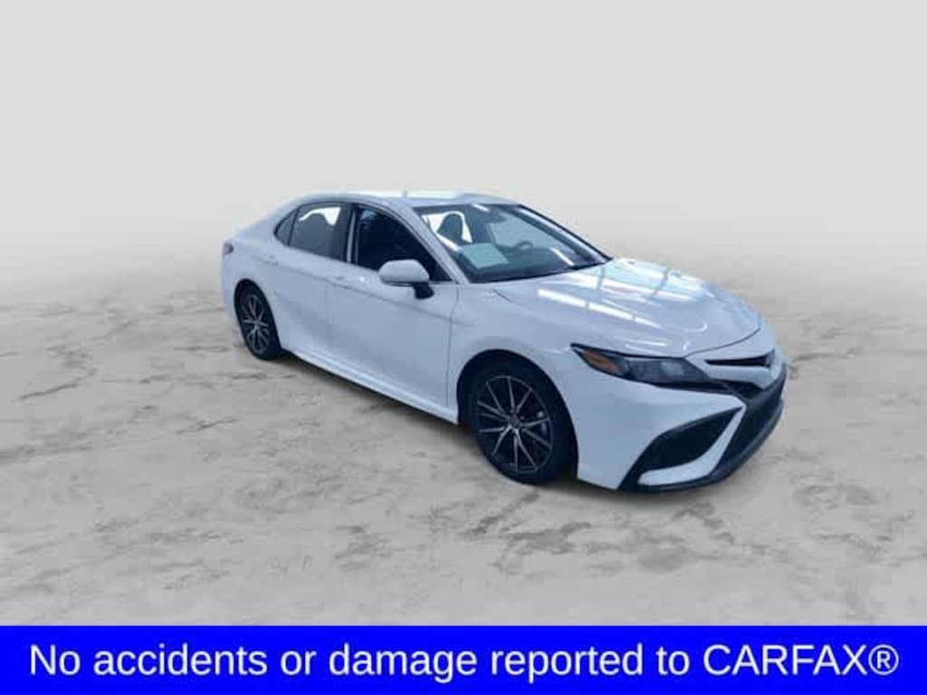 Used 2024 Toyota Camry SE Car