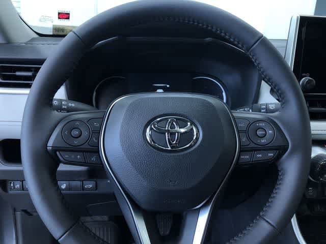 Thumbnail: 2025 Toyota RAV4 - 16