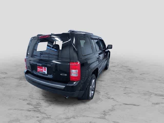 Thumbnail: 2016 Jeep Patriot - 10