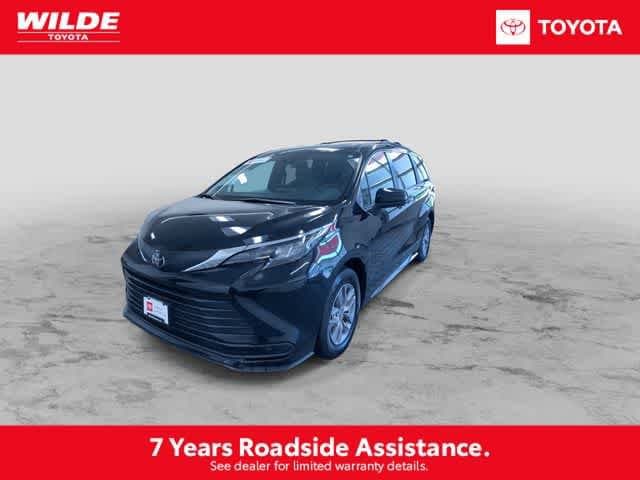 Thumbnail: 2026 Toyota Sienna - 5