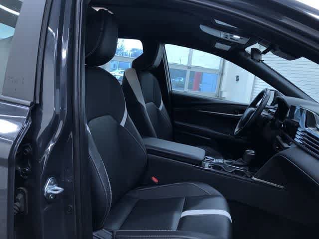 Thumbnail: 2025 Toyota Camry - 22