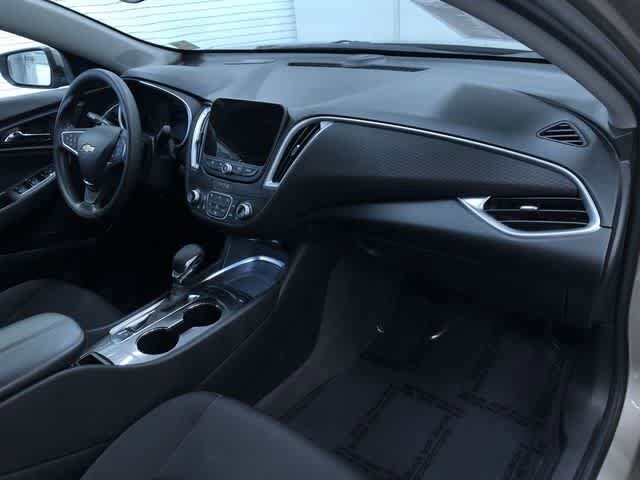 Thumbnail: 2024 Chevrolet Malibu - 24