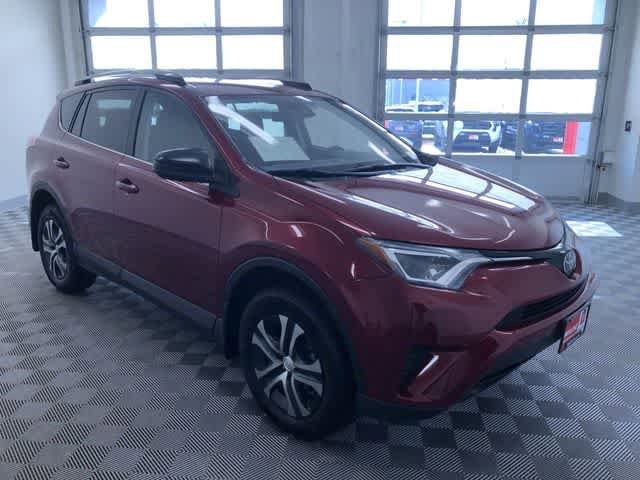 Thumbnail: 2018 Toyota RAV4 - 29