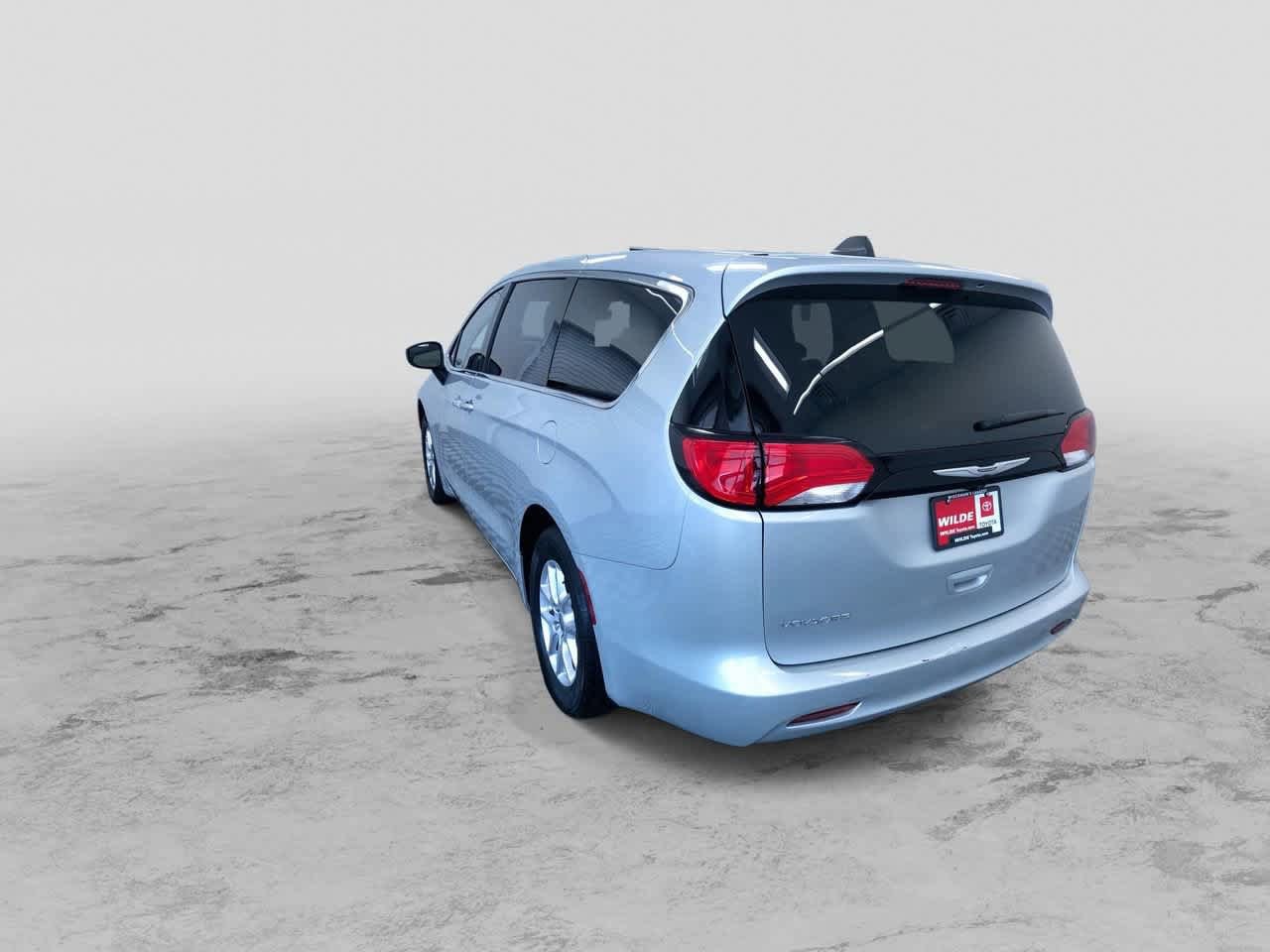 2023 Chrysler Voyager LX 7