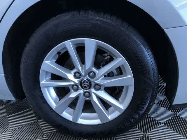 Thumbnail: 2025 Toyota Camry - 17