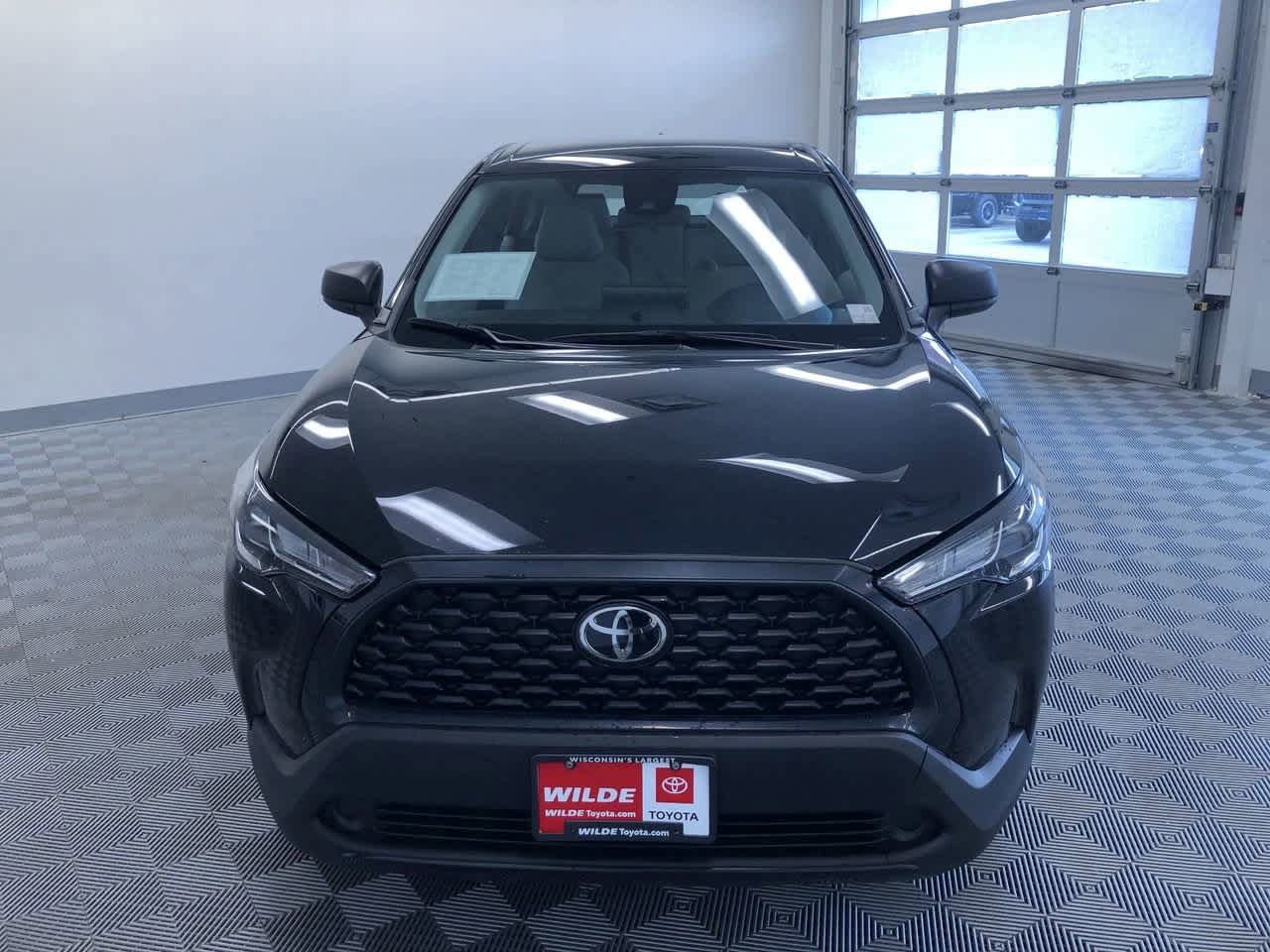 2022 Toyota Corolla Cross L 14