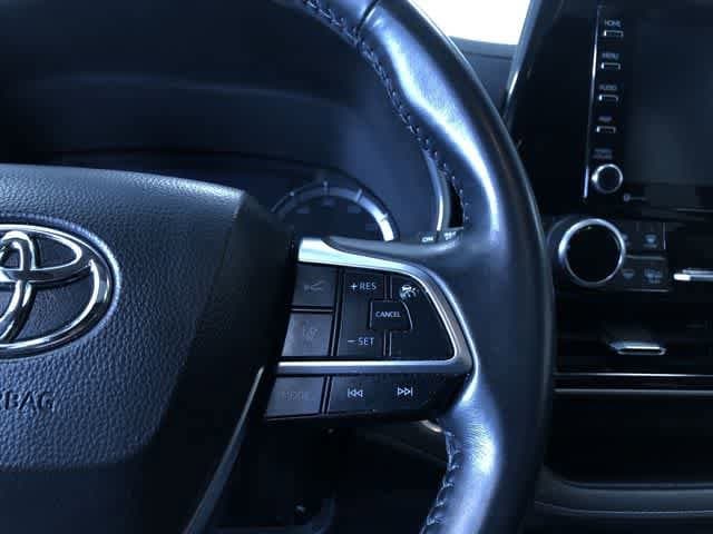 Thumbnail: 2021 Toyota Highlander - 26