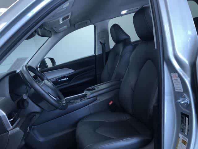 Thumbnail: 2024 Toyota Grand Highlander - 11