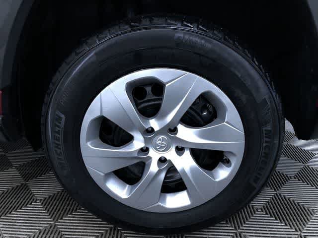 Thumbnail: 2023 Toyota RAV4 - 16