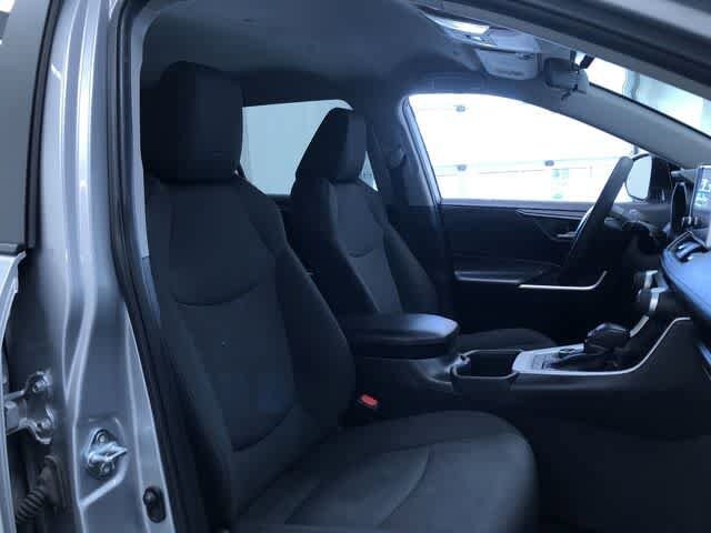 Thumbnail: 2025 Toyota RAV4 - 23