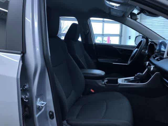 Thumbnail: 2025 Toyota RAV4 - 22