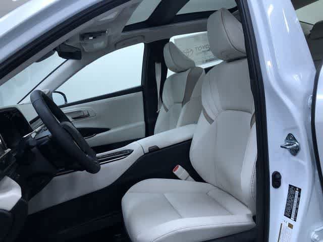 Thumbnail: 2026 Toyota Crown - 18