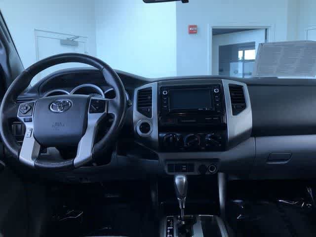 Thumbnail: 2015 Toyota Tacoma - 12
