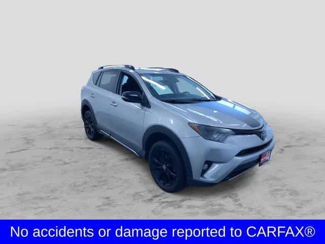 Thumbnail: 2018 Toyota RAV4 - 3