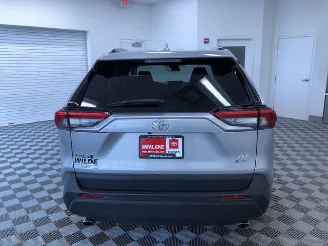 Thumbnail: 2025 Toyota RAV4 - 13