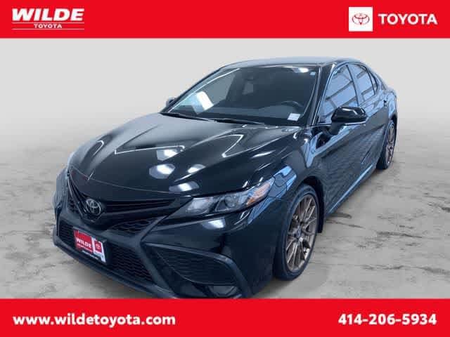 2023 Toyota Camry SE Nightshade's photo