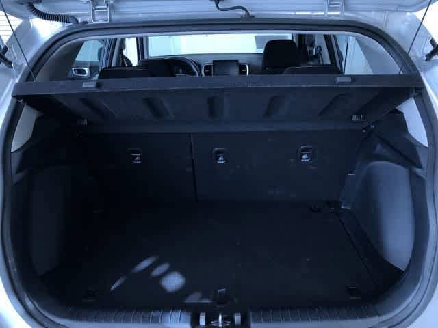 Thumbnail: 2025 Hyundai Venue - 32