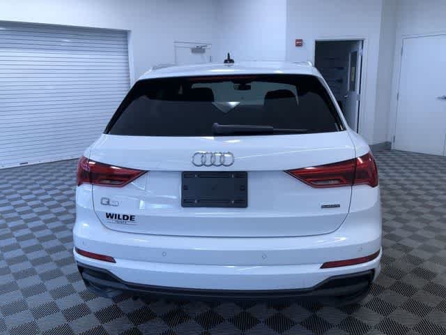 Thumbnail: 2025 Audi Q3 - 13