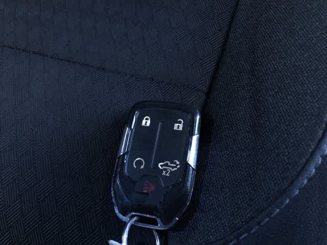 Thumbnail: 2019 Chevrolet Silverado 1500 - 24