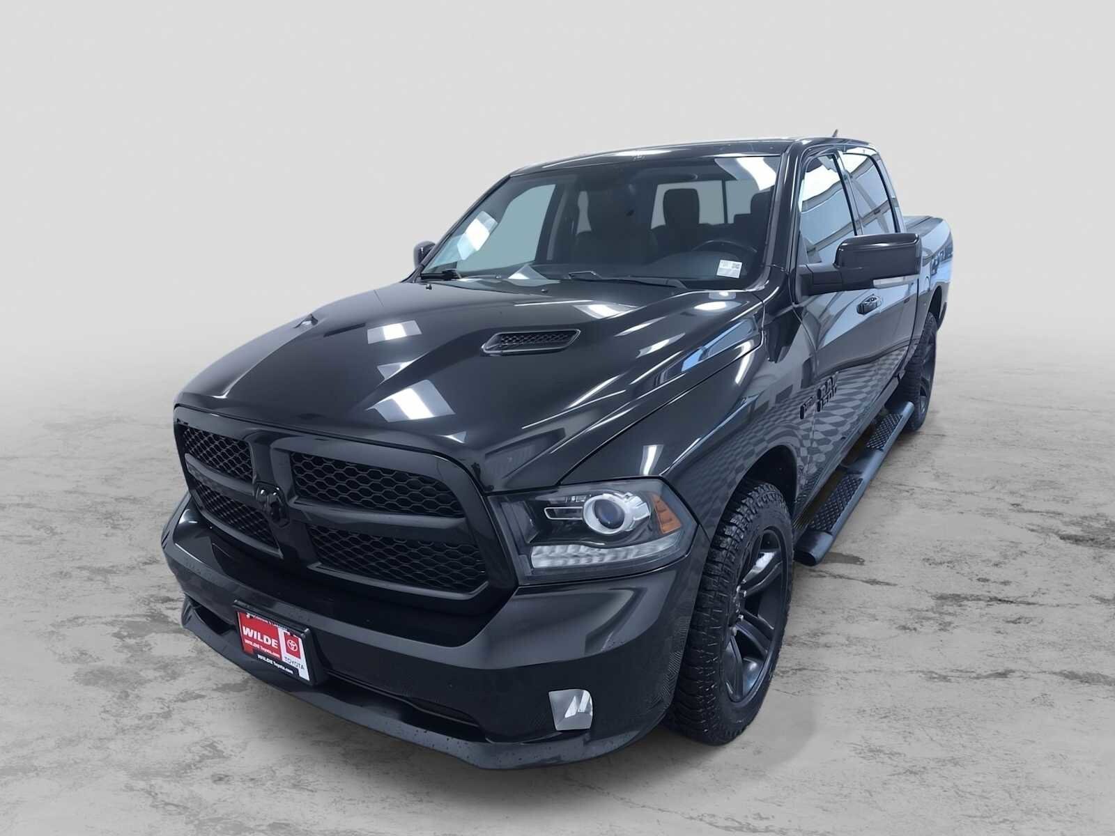 2018 RAM 1500 Night Edition -
                  West Allis, WI
