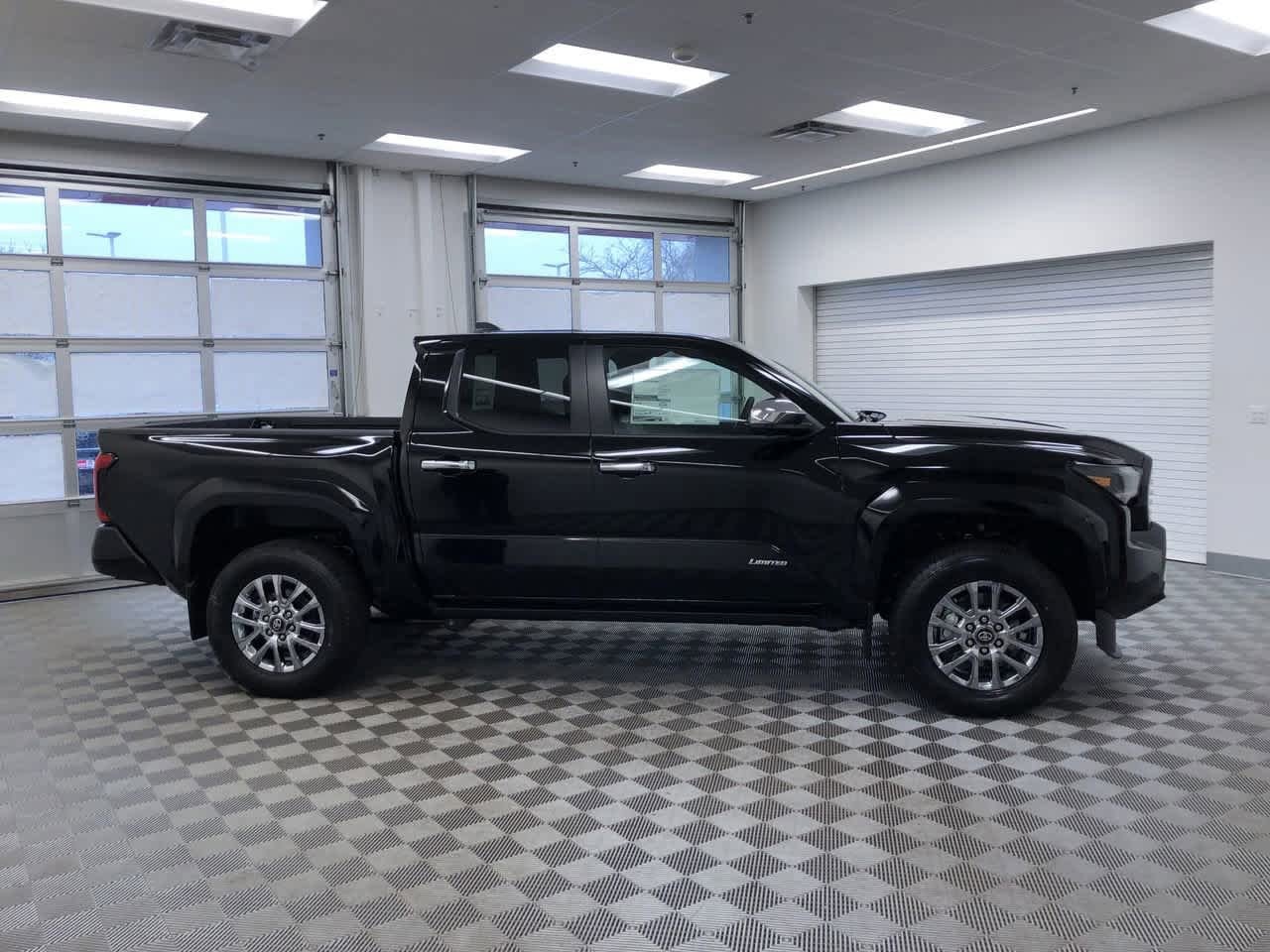 2024 Toyota Tacoma Limited 26
