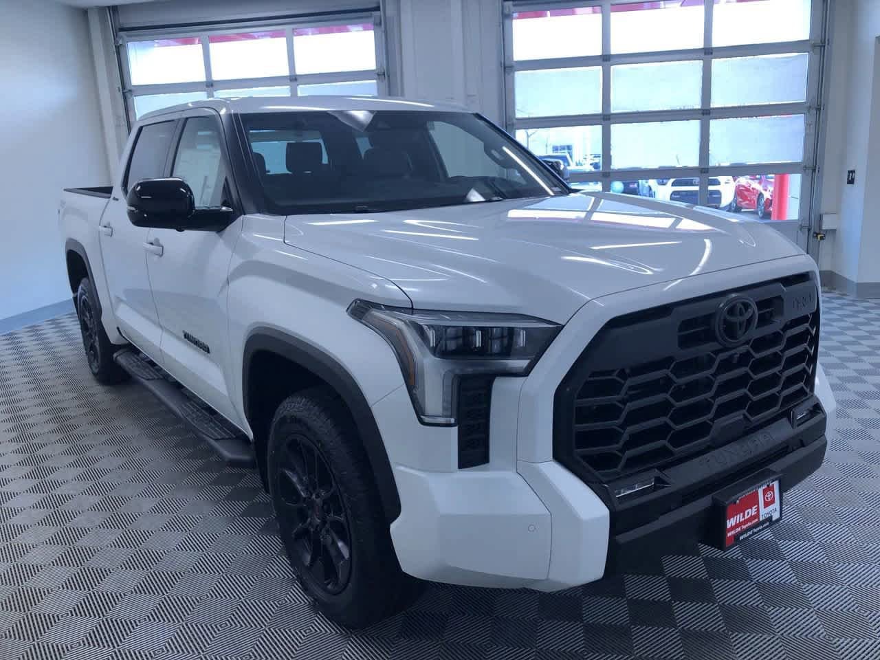 2025 Toyota Tundra Limited 28