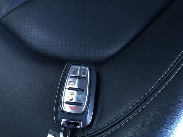 Thumbnail: 2025 Chrysler Pacifica - 32