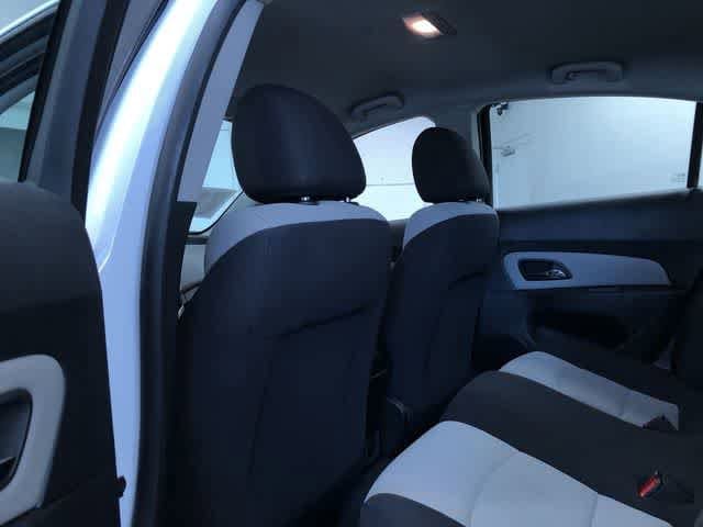 Thumbnail: 2013 Chevrolet Cruze - 19