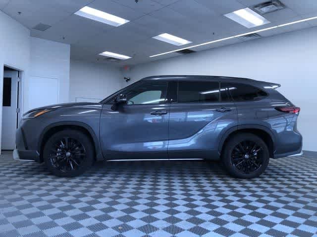Thumbnail: 2025 Toyota Highlander - 11
