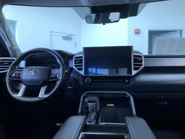 Thumbnail: 2022 Toyota Tundra - 12