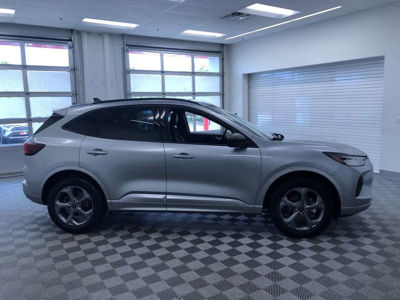 Thumbnail: 2024 Ford Escape - 37