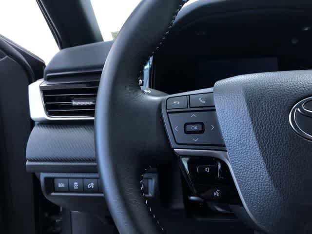 Thumbnail: 2025 Toyota Camry - 17