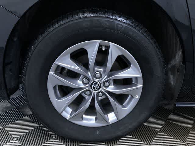 Thumbnail: 2025 Toyota Sienna - 16