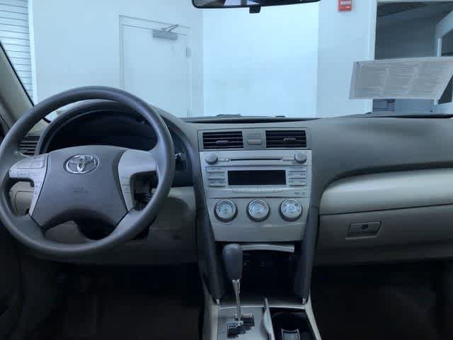 Thumbnail: 2011 Toyota Camry - 17