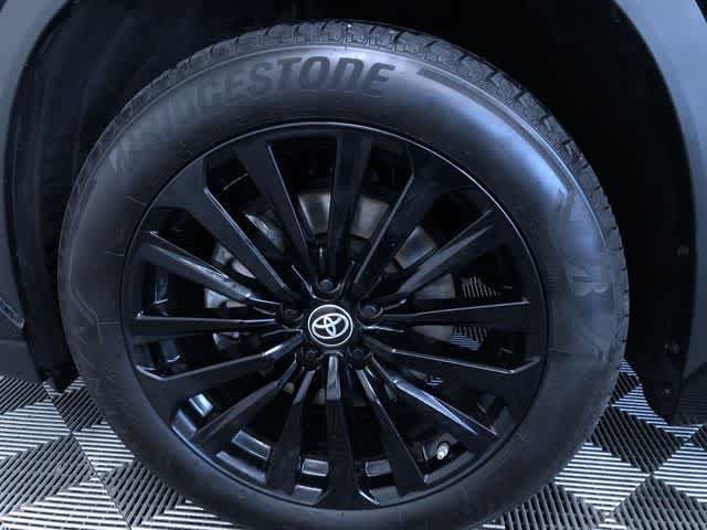 Thumbnail: 2025 Toyota Highlander - 16