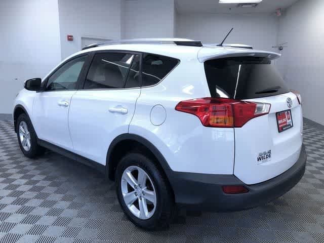 Thumbnail: 2013 Toyota RAV4 - 4
