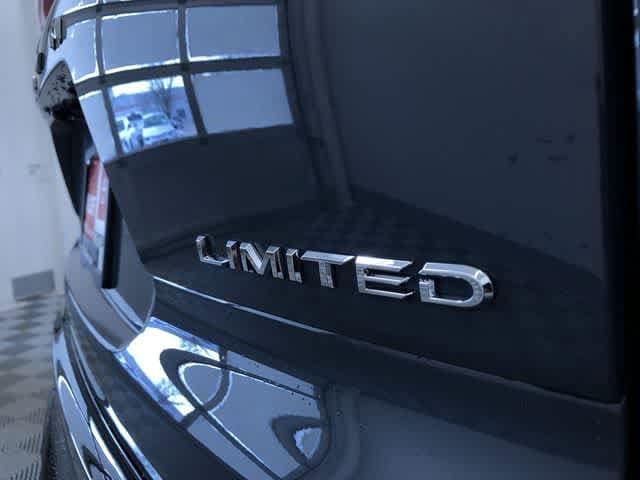 Thumbnail: 2025 Toyota Crown Signia - 7