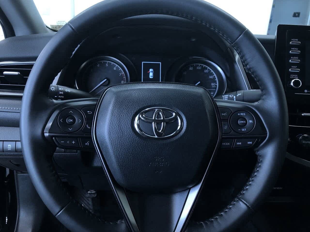 2024 Toyota Camry SE 28
