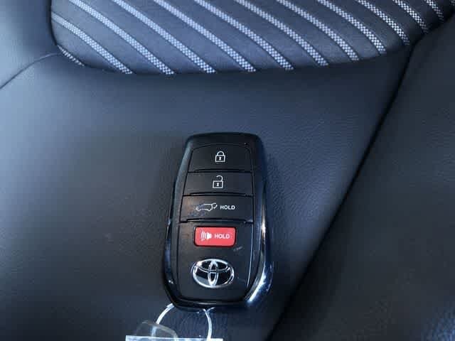 Thumbnail: 2025 Toyota Highlander - 31
