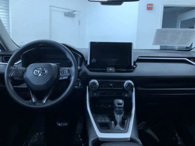 Thumbnail: 2025 Toyota RAV4 - 17