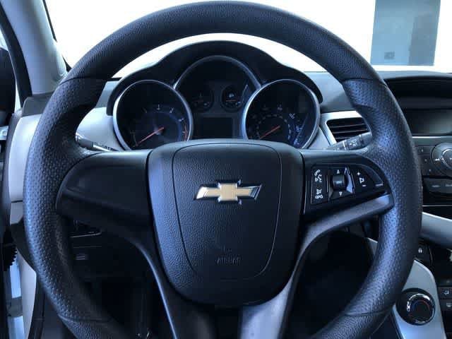 Thumbnail: 2013 Chevrolet Cruze - 24