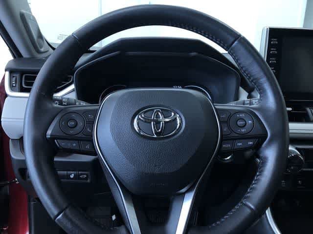 Thumbnail: 2022 Toyota RAV4 - 24
