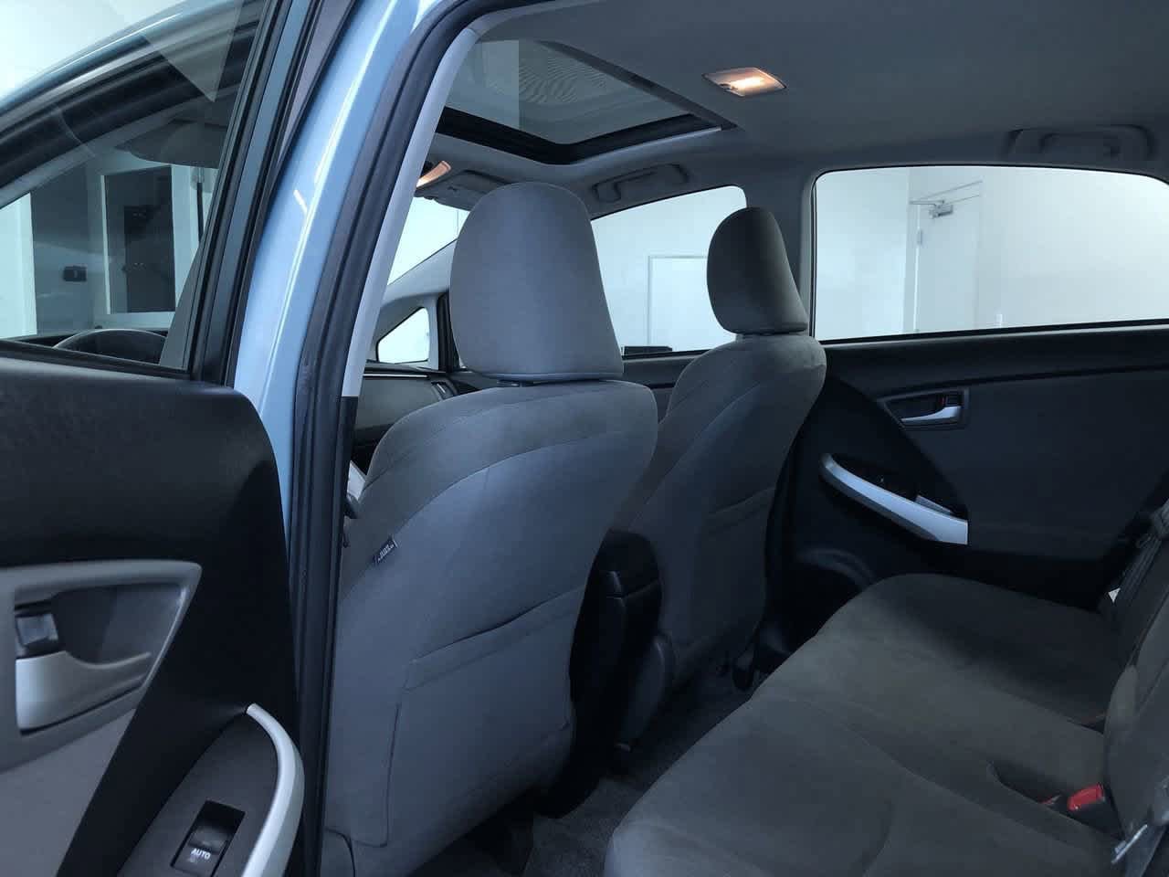 Thumbnail: 2013 Toyota Prius - 18