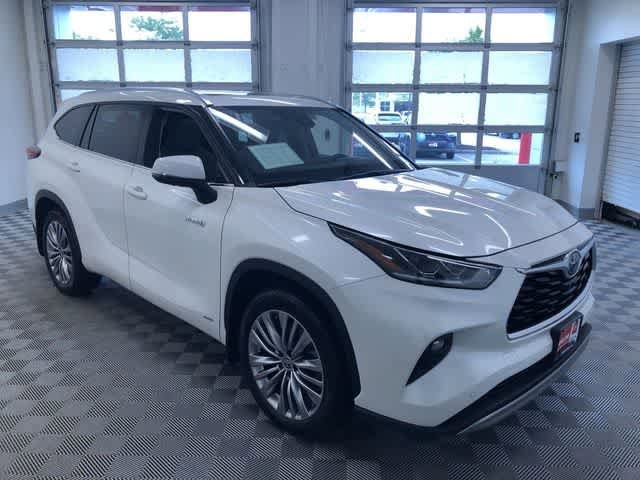 Thumbnail: 2021 Toyota Highlander - 44