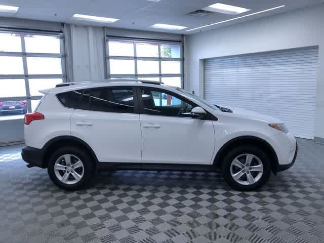 Thumbnail: 2013 Toyota RAV4 - 27
