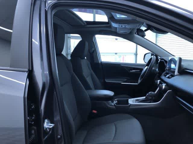 Thumbnail: 2025 Toyota RAV4 - 22