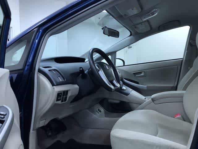 Thumbnail: 2011 Toyota Prius - 11