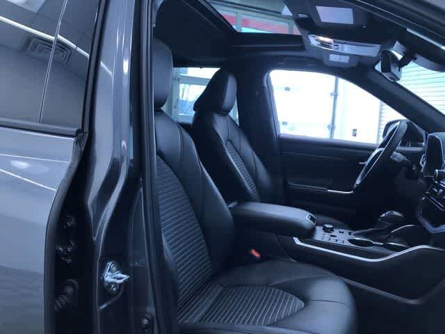 Thumbnail: 2025 Toyota Highlander - 23